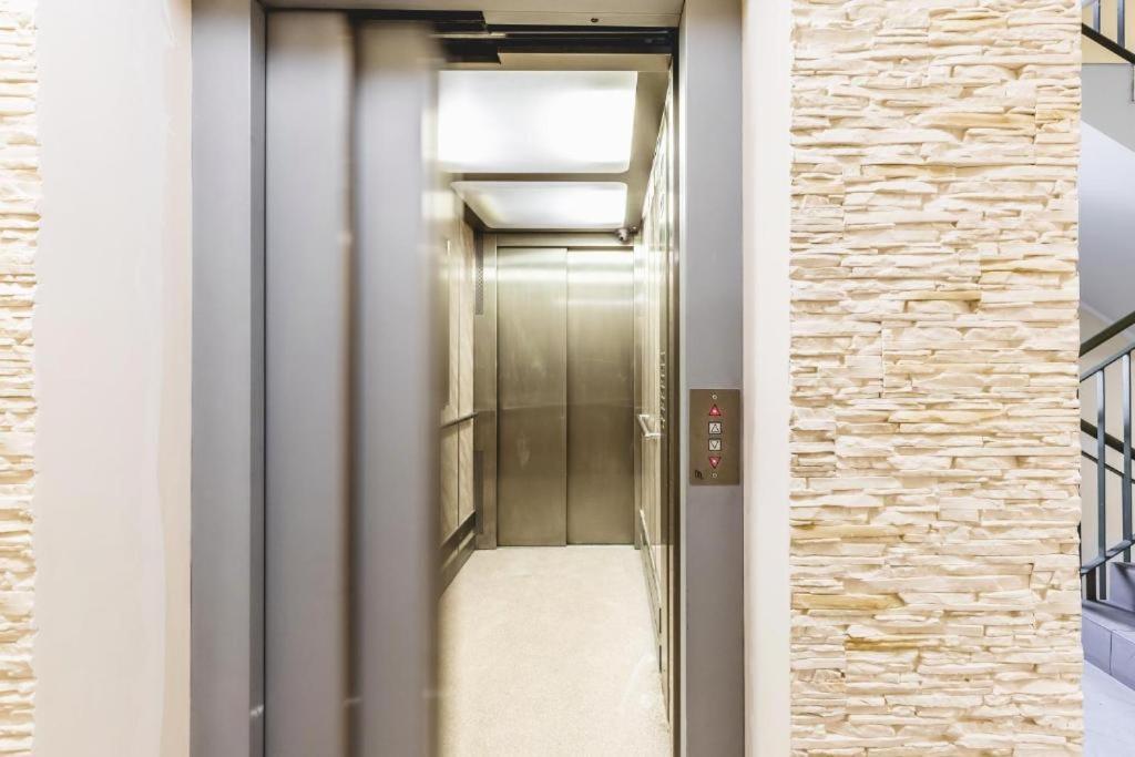 Apartament Niecala Queens Superior Lublin Luaran gambar