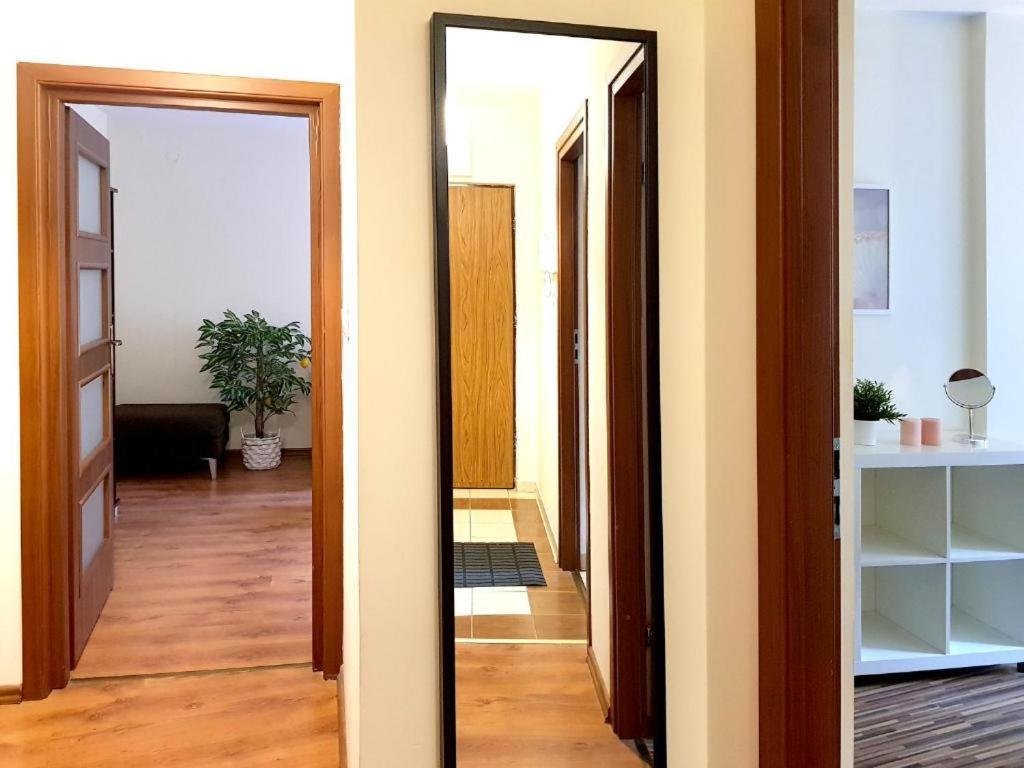 Apartament Niecala Queens Superior Lublin Luaran gambar
